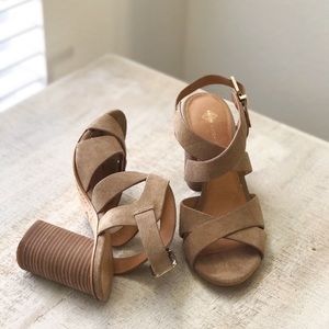 ANTONIO MELANI Shoes - Tan Block Heel Sandals ANTONIO MELANI Shoes - Tan Block Heel Sandals
